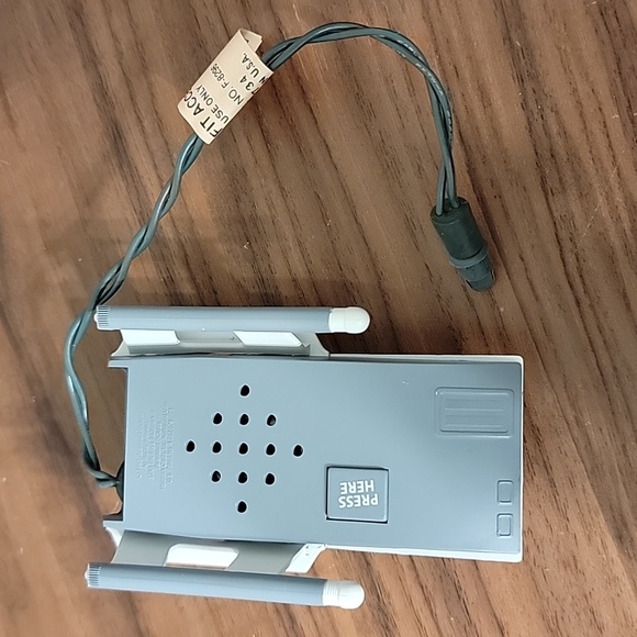 Hallmark Keepsake Ornament Shuttlecraft Galileo Enterprise Magic Voice & Light - Picture 6 of 13